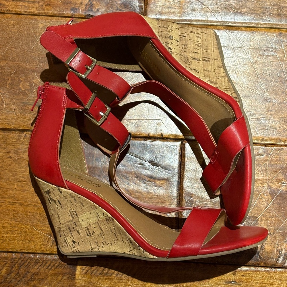 Kenneth Cole Reaction T-Strap Ava Red Wedge Sandals - Picture 3 of 15
